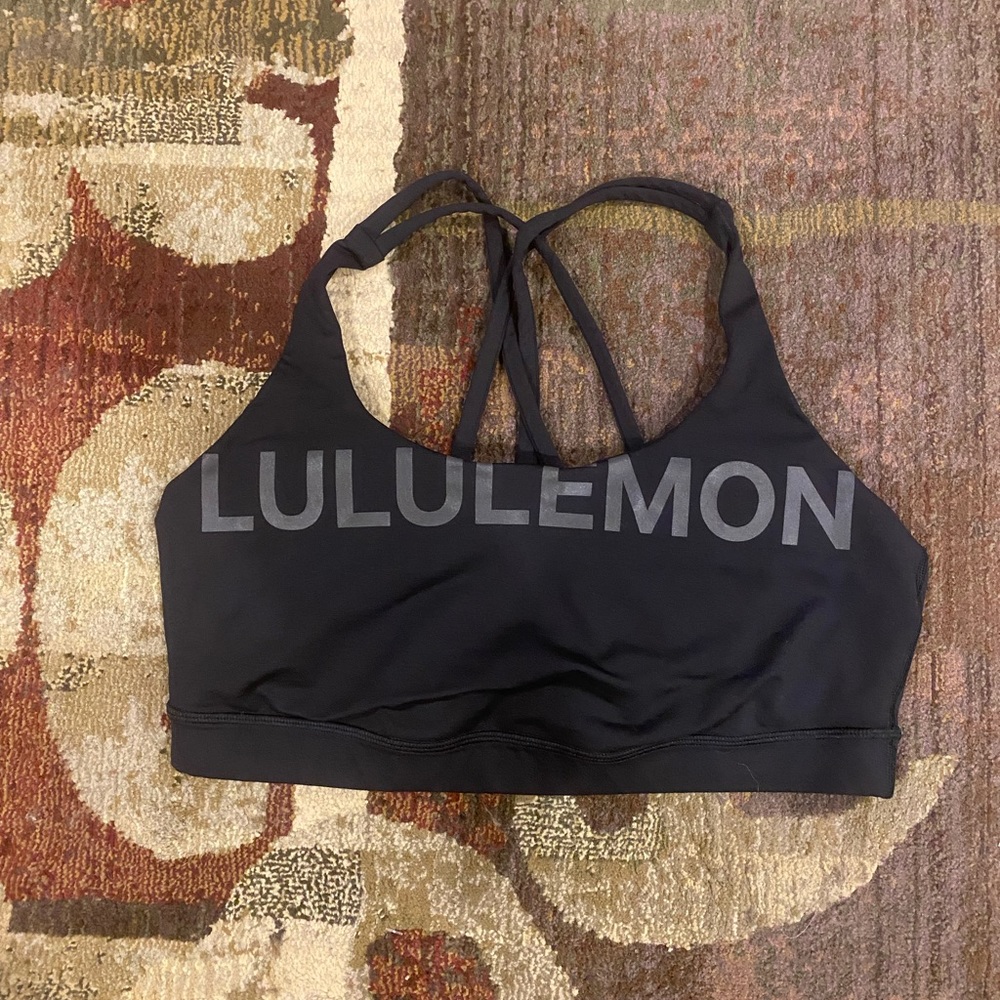 Lululemon sports bra